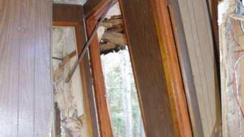 Caved in home Apr 28/2012 - Sebright-(The-Arthurs-Tragedy)33.jpg