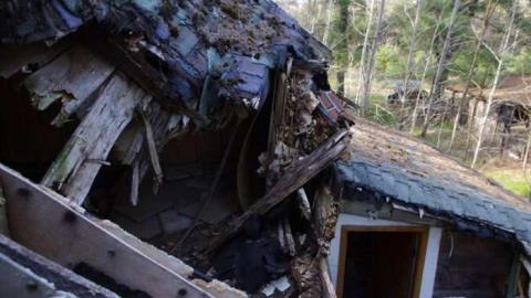 Caved in home Apr 28/2012 - Sebright-(The-Arthurs-Tragedy)34.jpg