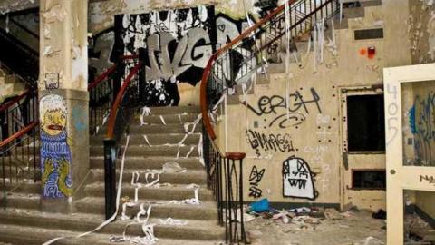 Gallery - DSC_2704 small.jpg