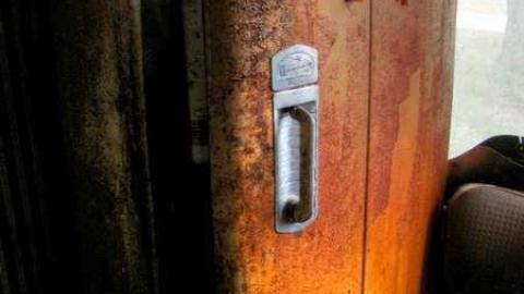 1993 -2012 - Mother-Marys-Messy-Mansion35.jpg