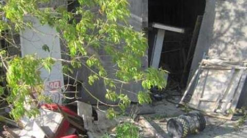 Second trip, with batteries! - Dollhouse-Gentlemans-Club12.jpg