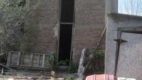 Second trip, with batteries! - Dollhouse-Gentlemans-Club18.jpg