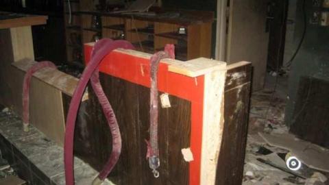 Second trip, with batteries! - Dollhouse-Gentlemans-Club30.jpg