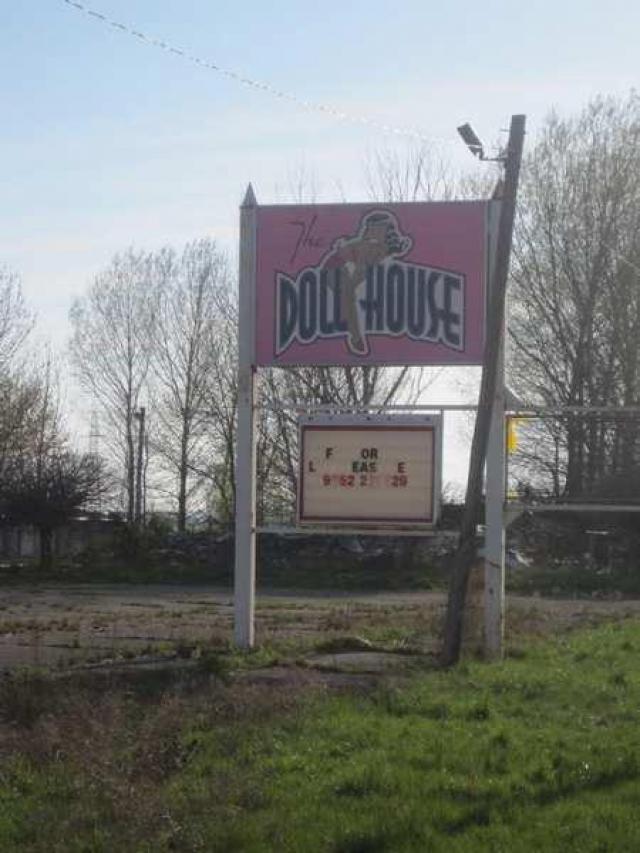 Dollhouse Gentleman's Club photo 2