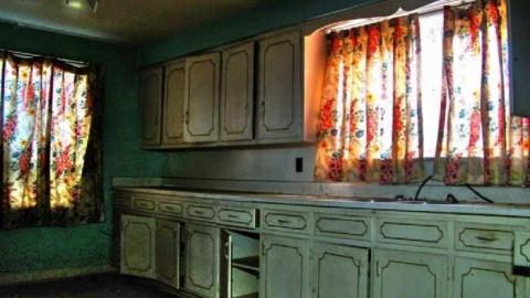 Dirt Farm, now Filthy Rich - Hurontario-Street105.jpg