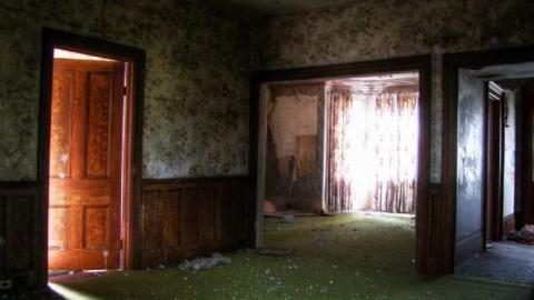 Dirt Farm, now Filthy Rich - Hurontario-Street89.jpg