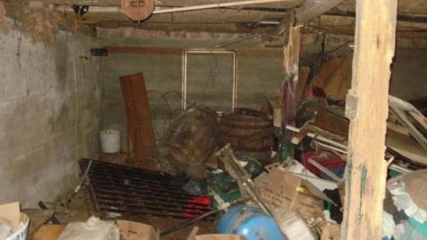 Portland abandoned house photo 2