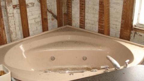 Portland abandoned house photo 4