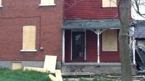 Location Scouting Photos - Tall-Red-on-86115.jpg