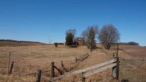 April 2012 - P4068452.jpg