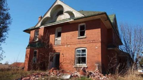 April 2012 - P4068461.jpg