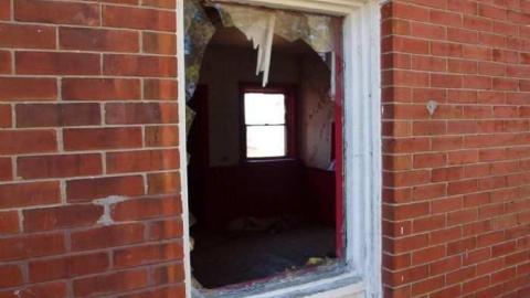 April 2012 - P4068466.jpg