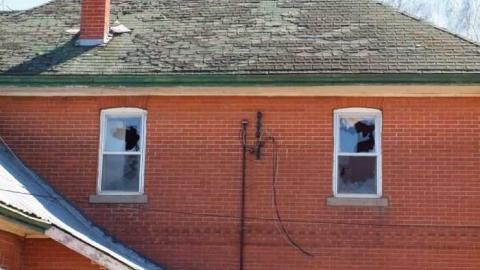 April 2012 - P4068474.jpg