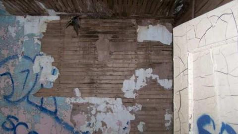 Hwy 5 abandoned - Mess-on-Dundas10.jpg