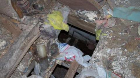 Hwy 5 abandoned - Mess-on-Dundas12.jpg