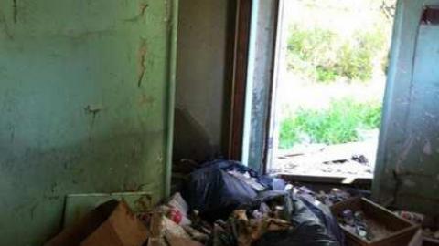 Dejecting. - Mess-on-Dundas79.jpg