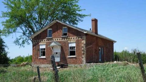 3369 6th Line - DSC03049.jpg