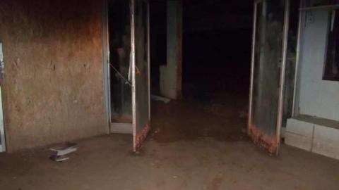 Niagra Tactical Adventure Game - doors to indoor paintballfield.jpg