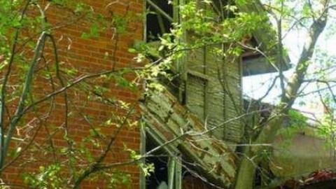 May 2012 - Farmhouse-NE-of-Fergus24.jpg