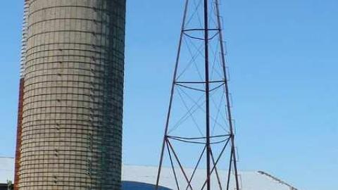 May 2012 - Farmhouse-NE-of-Fergus31.jpg