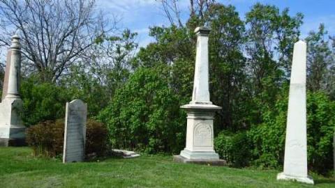 Munn's Pioneer Cemetery - Munns-Cemetery50.jpg