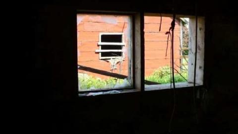 STOP! - Across-from-Long-Drive21.jpg