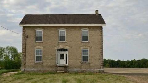 May 2012 - Central-Elgin-Farmhouse33.jpg