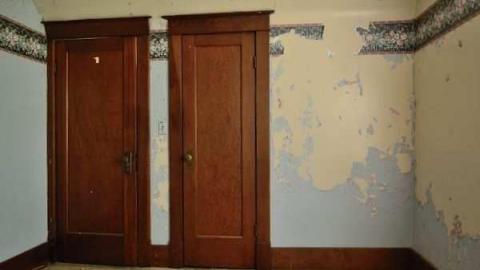 June 2012 - Queen-St.-E.-house7.jpg