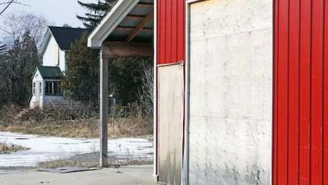 Highway 407 properties - Dundas St Whitby Market and home Jan 30 2012.jpg