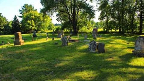 Governers Rd. Pioneer Cemetery photo 3
