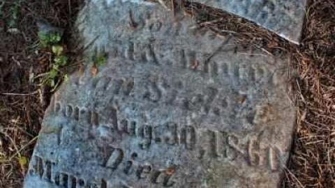 Hidden Headstones - Governers-Rd.-Pioneer-Cemetery5.jpg