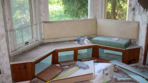 Crazy Big House - Neglected-Manor19.jpg