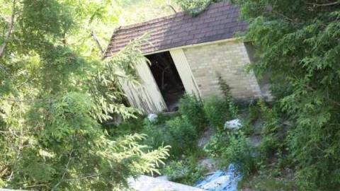 Crazy Big House - Neglected-Manor30.jpg