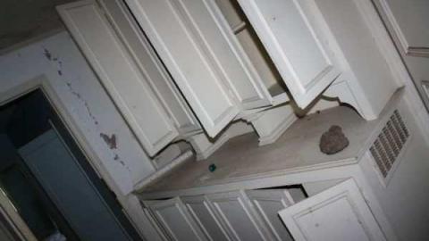 Crazy Big House - Neglected-Manor31.jpg