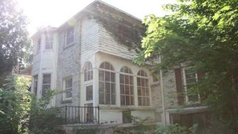 Crazy Big House - Neglected-Manor24.jpg