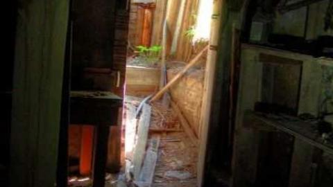 An exit is an entry elsewhere - Graffiti-House21.jpg