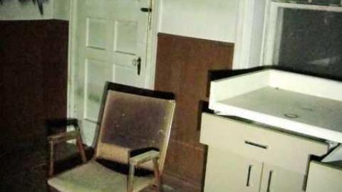 An exit is an entry elsewhere - Graffiti-House22.jpg