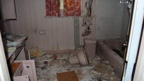 6/12 - Neglected-Manor204.jpg