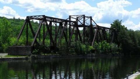 David Bailey - Glen-Ross-Train-Bridge2.jpg