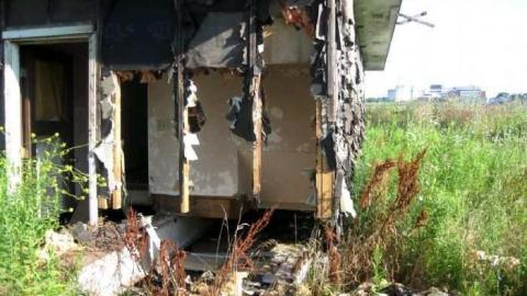 Old Wreck Near New Hospital photo 3