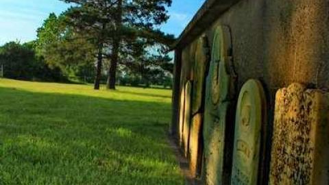 Friends Forever - The-Christian-Church-Cemetery17.jpg