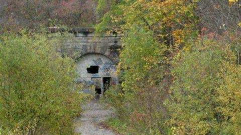 Gallery - Blue-Ghost-Tunnel--Merritton52.jpg