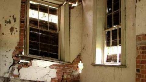 Art is only abandoned - DSC08679_80_81_tonemapped_900x1200.jpg