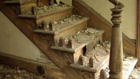 Art is only abandoned - DSC08697_8_9_tonemapped_900x1200.jpg