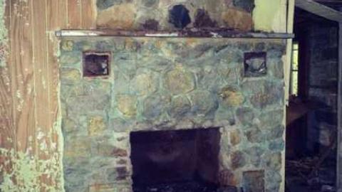 Stone House - P1090551.jpg