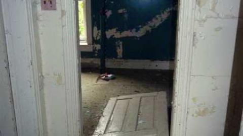 Stone House - P1090559.jpg