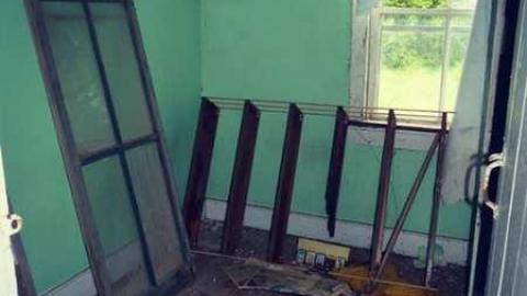 Small Red House - Ruby-Red22.jpg