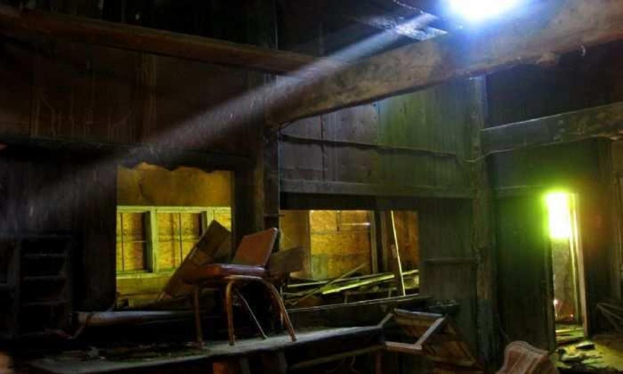 Downtown Port Robinson Barn - 002 - IMG_7231X.jpg