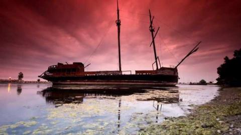 July 19, 2012 - Le-Grande-Hermine-Ghost-Ship133.jpg