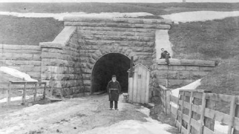 Great Western Rail Tunnel - Blue-Ghost-Tunnel--Merritton111.jpg